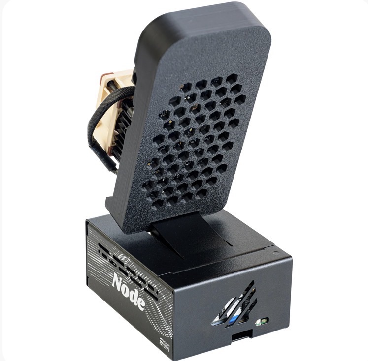 Bitaxe Gamma Bitcoin Miner und Full Node